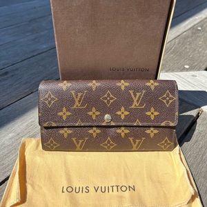 Louis Vuitton Sarah long wallet